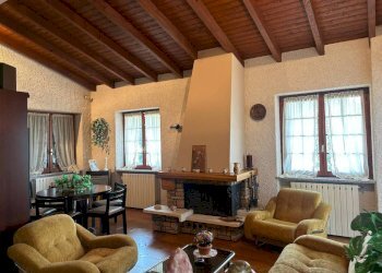 Salone - Villa via San Abbondio, Cunardo - foto 8