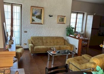 Salone - Villa via San Abbondio, Cunardo - foto 28