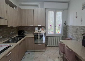 Four-room apartment Via nenni, Reggio nell'Emilia - photo 8