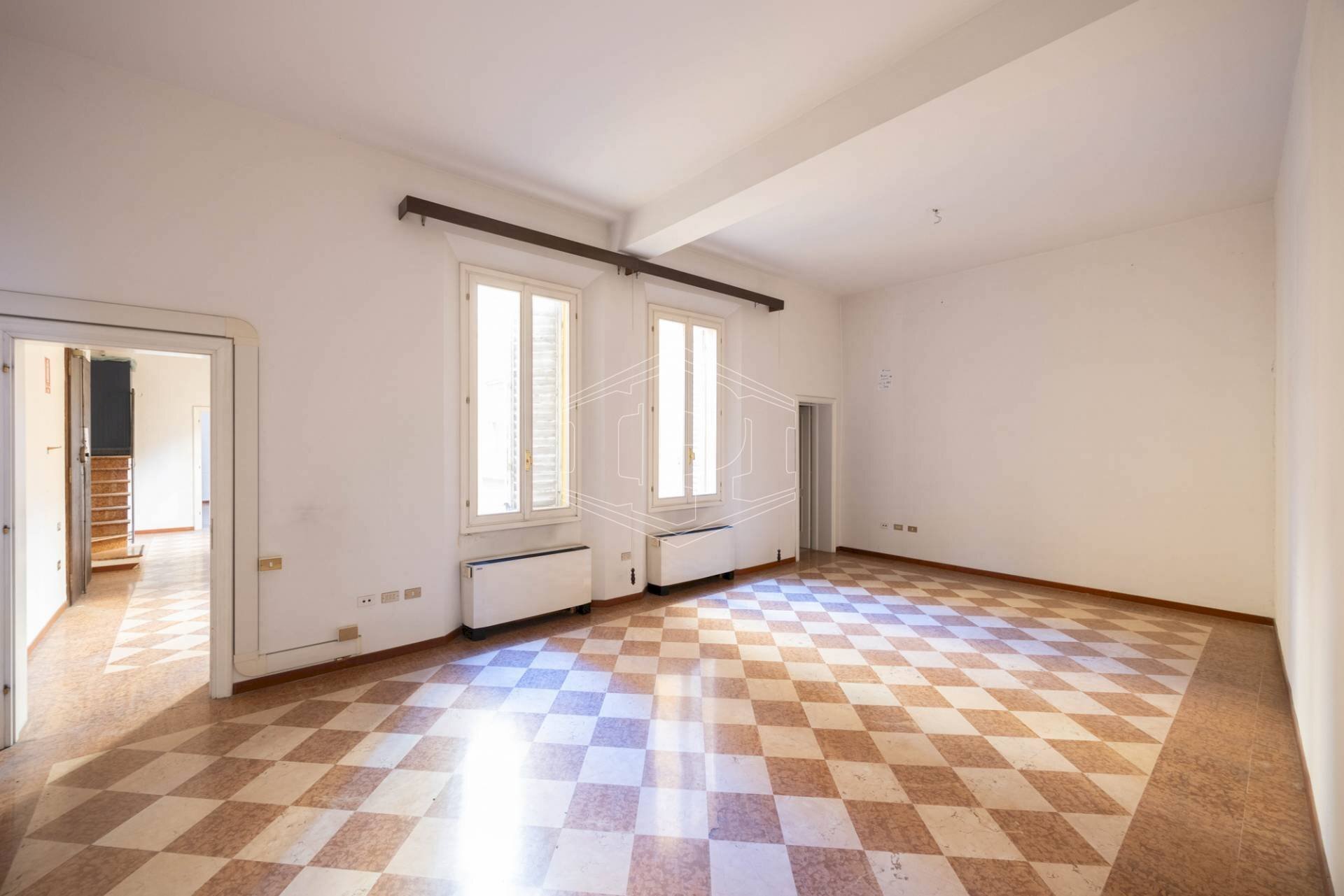 Three-room apartment Strada Maggiore, Bologna (neighborhood Centro Storico) - photo 2