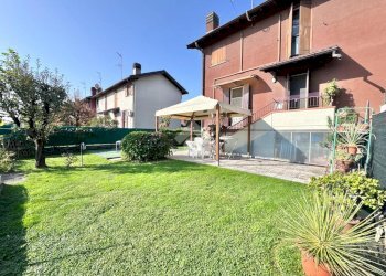 Terraced Villa Via E. Berlinguer, Casarile - photo 2