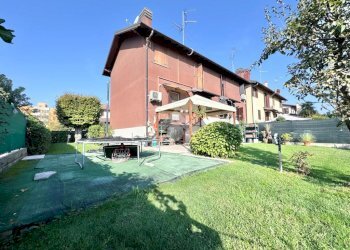 Terraced Villa Via E. Berlinguer, Casarile - photo 3