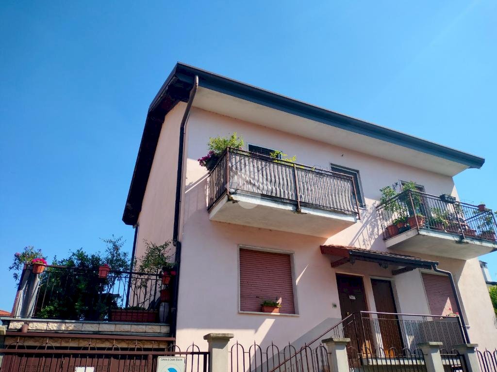 Semi-detached house Via Giosuè Carducci, Cesano Boscone - photo 1