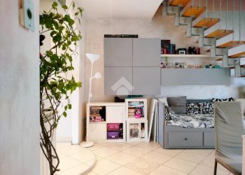 Casa semi indipendente Via Giosuè Carducci, Cesano Boscone - foto 3