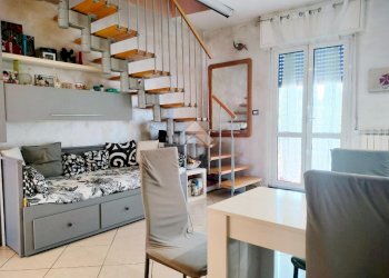 Casa semi indipendente Via Giosuè Carducci, Cesano Boscone - foto 4