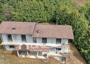 Facciata - Independent house Via Resiassa, Bagnolo Piemonte - photo 4