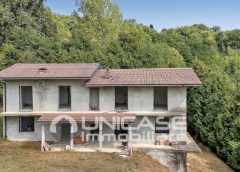 Facciata - Independent house Via Resiassa, Bagnolo Piemonte - photo 5