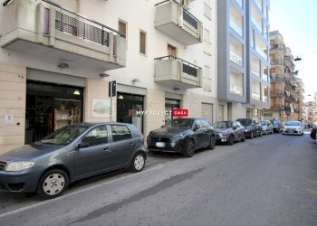 Shop Via Pirandello, Martina Franca - photo 1