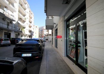 Shop Via Pirandello, Martina Franca - photo 3