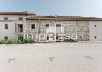 Foto 3 - Hotel via Fianema
 
1, Cesiomaggiore - foto 3