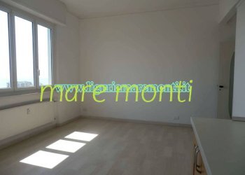 Foto 18 - Appartamento via chiappino
 
18, Savona - foto 17