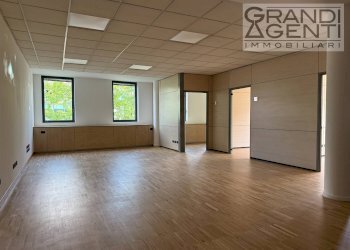 Foto 1 - Ufficio Via Monte Baldo
 
8, Villafranca di Verona - foto 1