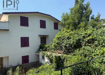 Foto 2 - Casa indipendente Via Roma
 
10, Castelletto Uzzone - foto 2