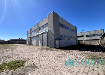 Foto 5 - Locale Commerciale via Milano, Cerano - foto 5