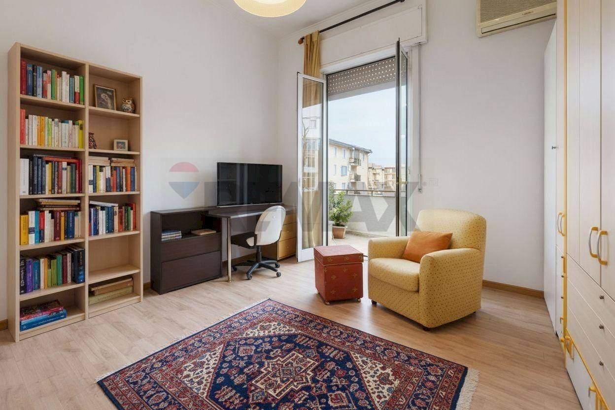 STUDIO/CAMERA DA LETTO - Four-room apartment PIAZZA ANTONIO ZANCA
 
27, Palermo - photo 1