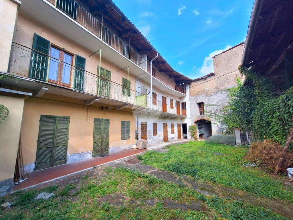 Semi-detached house Via Cavour, Caravino - photo 1