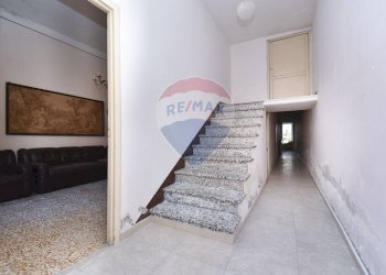 Scale - Casa indipendente via San Vincenzo
 
29, Fiumefreddo di Sicilia - foto 3