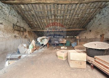 Dispensa di stoccaggio - Casa indipendente via San Vincenzo
 
29, Fiumefreddo di Sicilia - foto 20