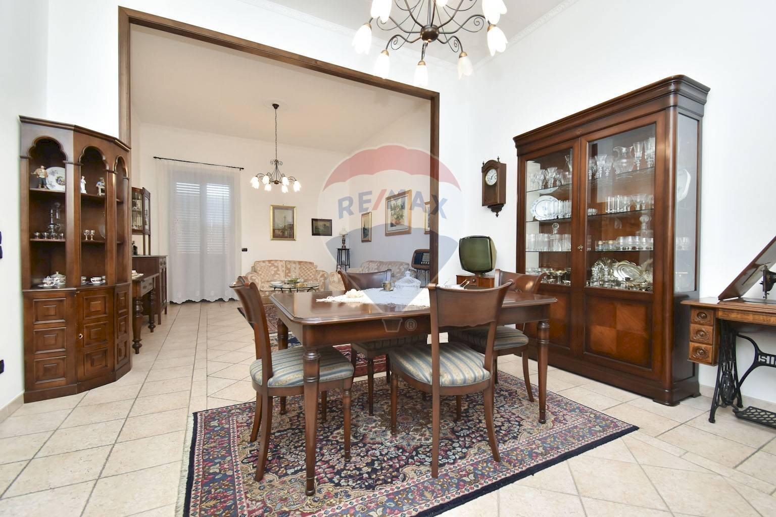 Sala da pranzo - Casa indipendente via Diana
 
20, Fiumefreddo di Sicilia - foto 1