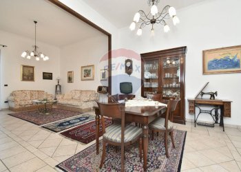 Sala da pranzo - Casa indipendente via Diana
 
20, Fiumefreddo di Sicilia - foto 18