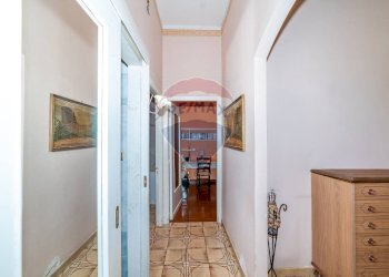 Hall / corridoio - Villa VIA SALVATORE GIUFFRIDA
 
15, Mascalucia - foto 18