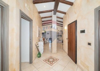 Hall / corridoio - Villa VIA SALVATORE GIUFFRIDA
 
15, Mascalucia - foto 36