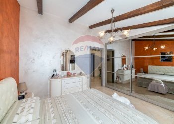 Camera / camera da letto - Villa VIA SALVATORE GIUFFRIDA
 
15, Mascalucia - foto 38