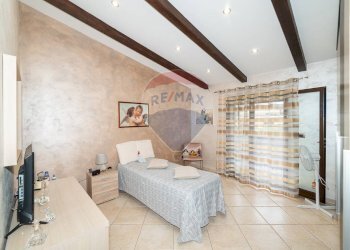 Camera / camera da letto - Villa VIA SALVATORE GIUFFRIDA
 
15, Mascalucia - foto 40