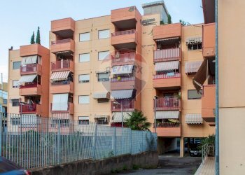 Edificio all\'aperto - Appartamento via trieste
 
52, Riposto - foto 1