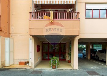 Edificio all\'aperto - Appartamento via trieste
 
52, Riposto - foto 2