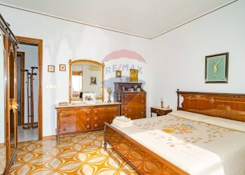 Camera / camera da letto - Quadrilocale Via del Mandorlo
 
4, Misterbianco - foto 26