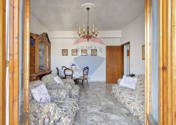 Sala da pranzo - Quadrilocale Via XXIV Luglio
 
11, San Giovanni Valdarno - foto 6