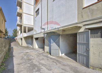 Edificio all\'aperto - Quadrilocale Via XXIV Luglio
 
11, San Giovanni Valdarno - foto 17
