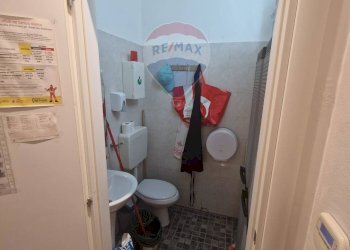 Bagno - Attività Commerciale via Bergamo
 
5, Monza - foto 27