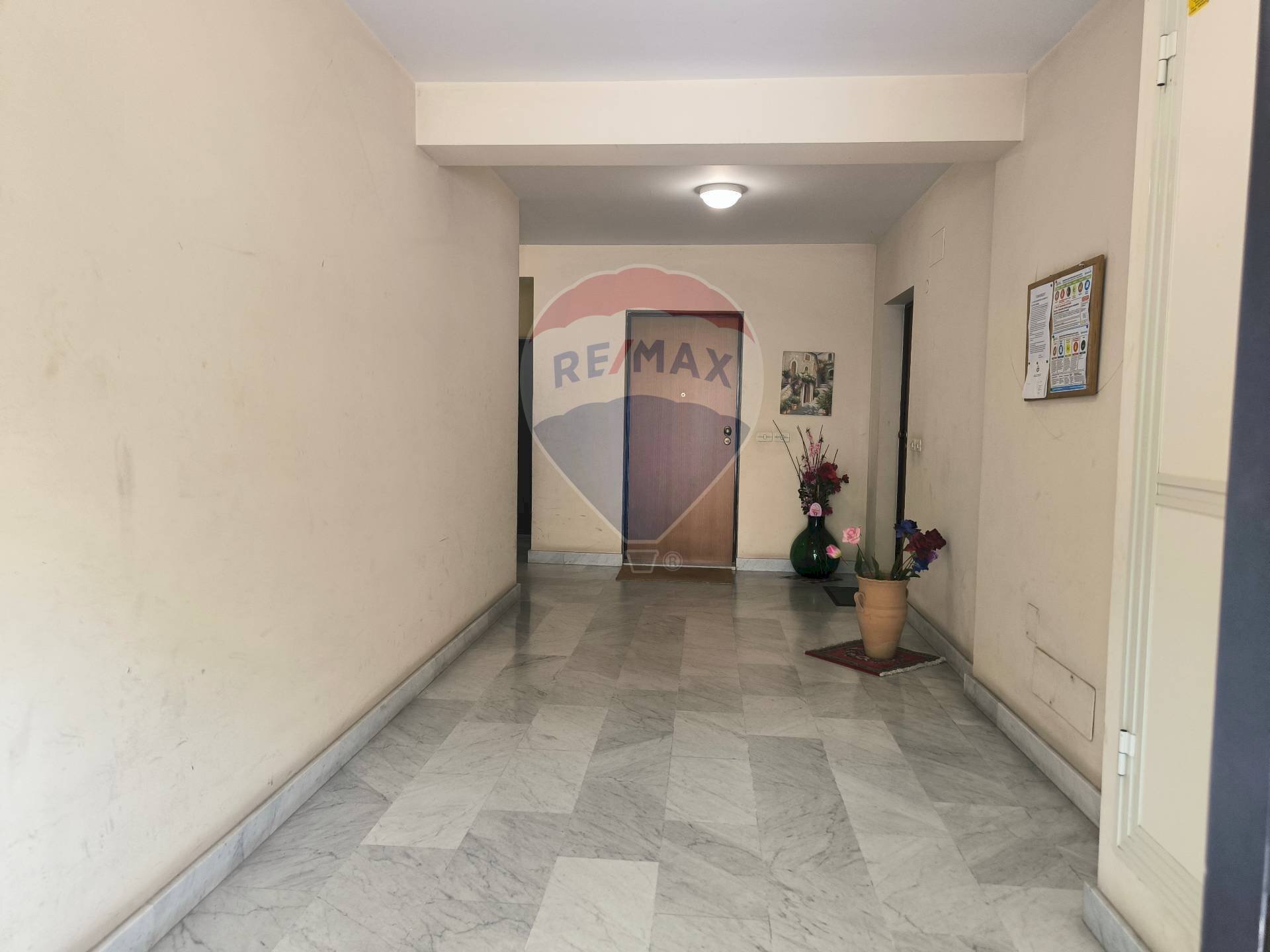 Hall / corridoio - Two-room apartment Via delle Fornaci
 
9, Giardini-Naxos - photo 3