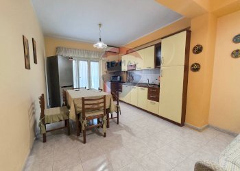 Cucina - Bilocale Via delle Fornaci
 
9, Giardini-Naxos - foto 1