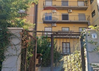 Edificio all\'aperto - Trilocale Via Del Potatore
 
56, Catania - foto 1