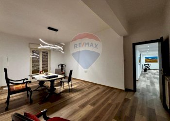 Sala da pranzo - Appartamento Viale regina margherita
 
61, Messina - foto 9