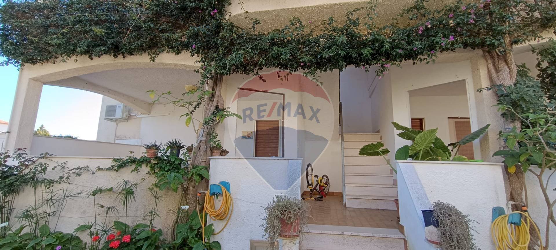 Casa all\'aperto - Quadrilocale Via Isola di Corfù
 
snc, Cagnano Varano - foto 2