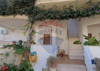 Casa all\'aperto - Quadrilocale Via Isola di Corfù
 
snc, Cagnano Varano - foto 2