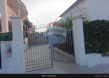 Edificio all\'aperto - Quadrilocale Via Isola di Corfù
 
snc, Cagnano Varano - foto 3