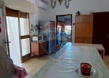 Sala da pranzo - Quadrilocale Via Isola di Corfù
 
snc, Cagnano Varano - foto 6