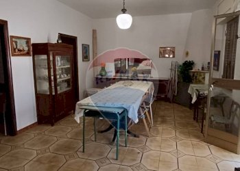 Sala da pranzo - Quadrilocale Via Isola di Corfù
 
snc, Cagnano Varano - foto 9
