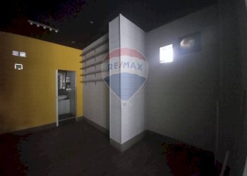 Stanza vuota - Locale Commerciale Piazza Cattaneo
 
3, Caserta - foto 5