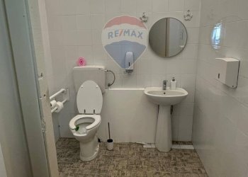 Bagno - Locale Commerciale Corso XXVII Marzo
 
49C, Voghera - foto 19