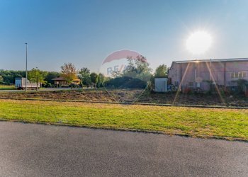 Giardino - Terreno edificabile VIA MARINI, Fagnano Olona - foto 15