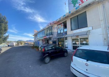 Edificio all\'aperto - Negozio Strada Statale
 
121, Cefalà Diana - foto 3