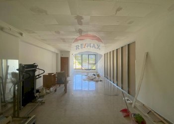 Stanza vuota - Negozio Strada Statale
 
121, Cefalà Diana - foto 18