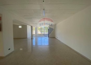 Stanza vuota - Negozio Strada Statale
 
121, Cefalà Diana - foto 4