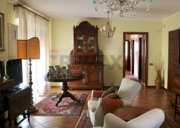 Soggiorno - Quadrilocale VIA ROMA
 
310, Silvi - foto 1